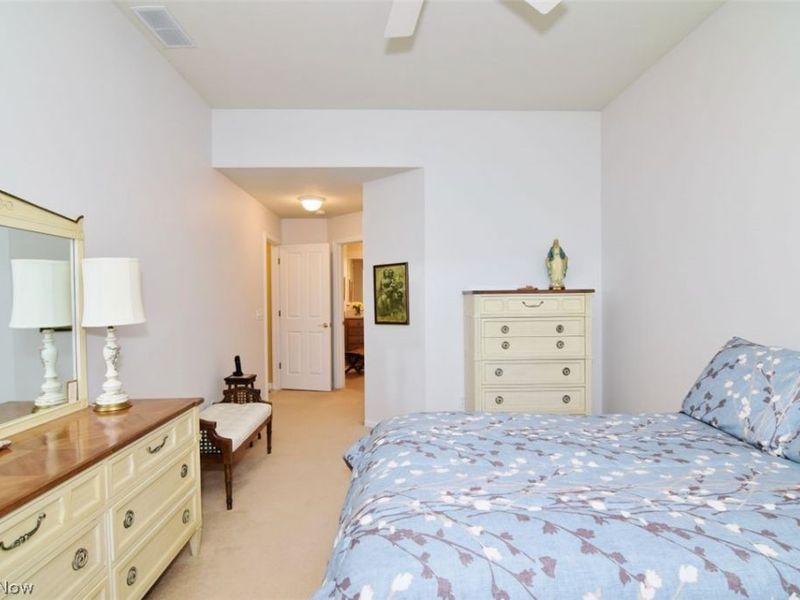 362 E Legend Court, Unit B, Highland Heights, OH 44143 Photo 15