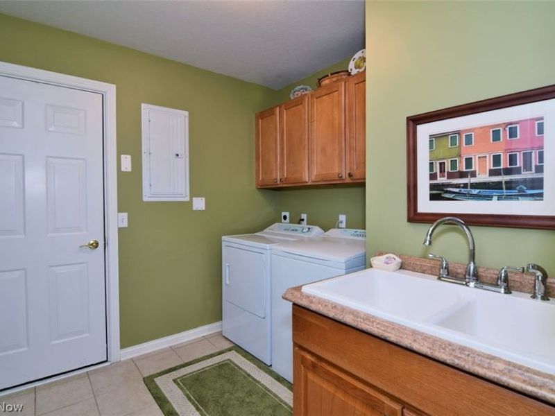 362 E Legend Court, Unit B, Highland Heights, OH 44143 Photo 18