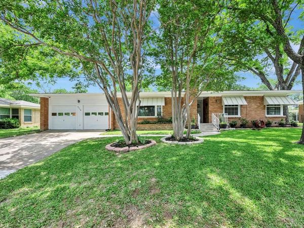 2716 Spruce Park Drive, Richland Hills, TX 76118