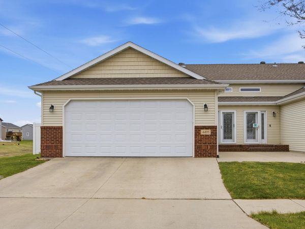 4495 53rd Street S, Fargo, ND 58104