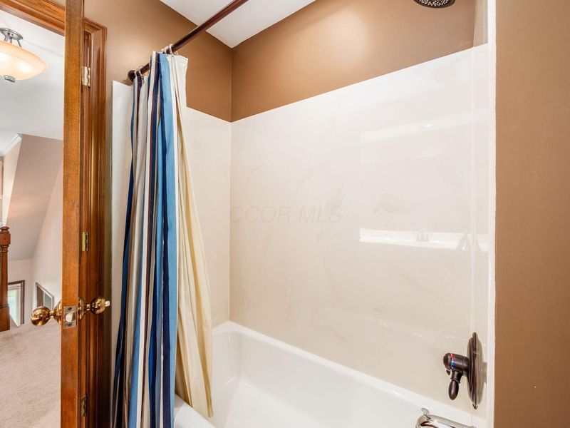 6855 Roundwood Court, Dublin, OH 43016 Photo 27