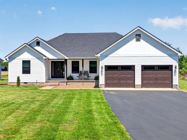 114 Kyle Lane , Russellville, KY 42276
