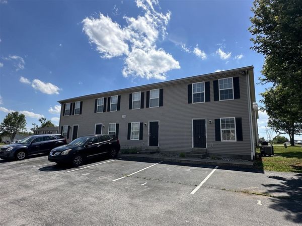 330 Kenlee Circle , Bowling Green, KY 42101