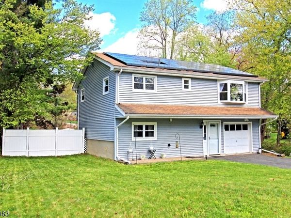 407 Durban Ave, Hopatcong, NJ 07843