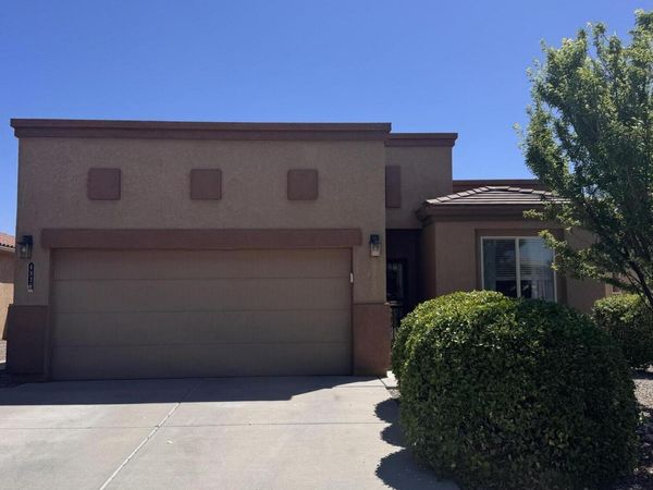 6820 Lava Rock Drive NW, Albuquerque, NM 87120