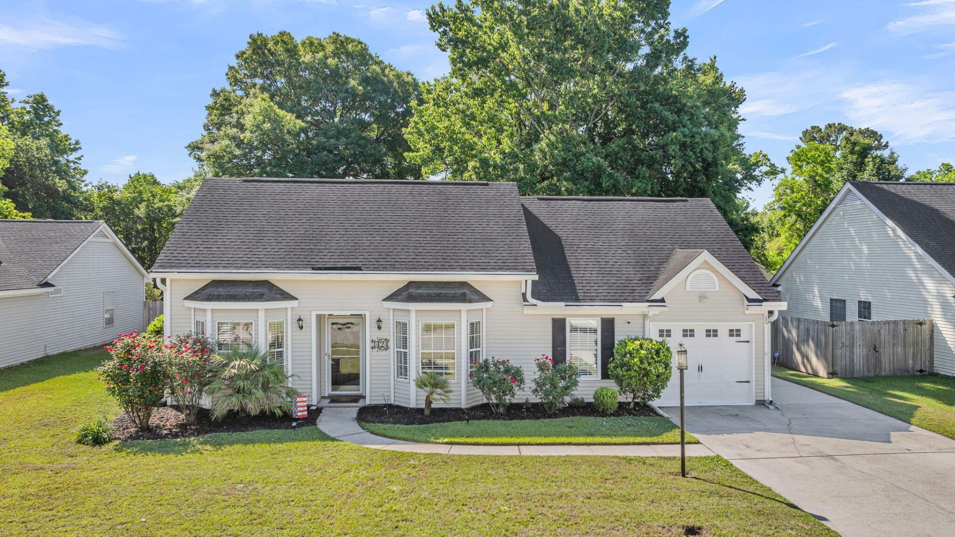 3424 Farmers Market Drive Photo 1