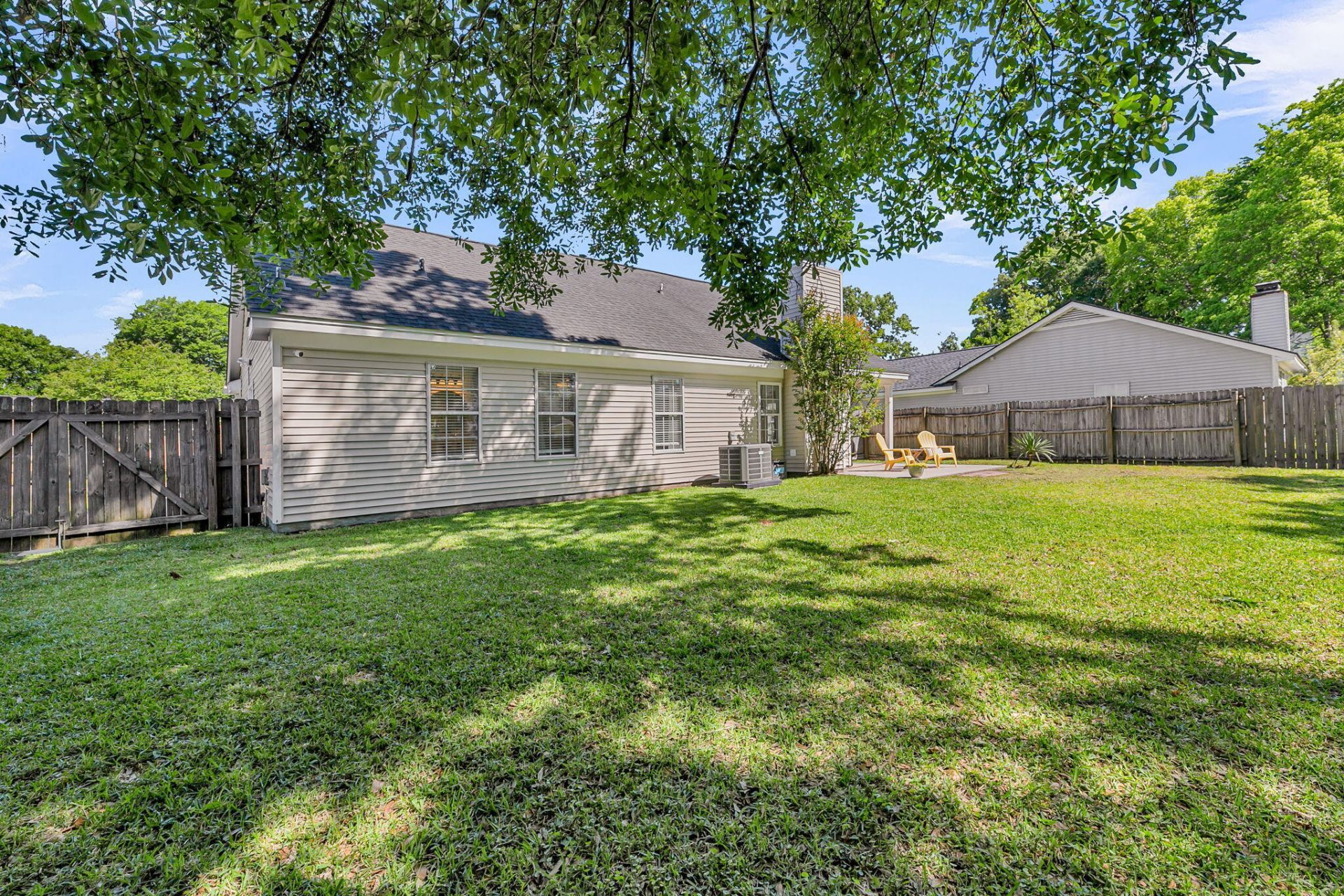 3424 Farmers Market Drive Photo 2