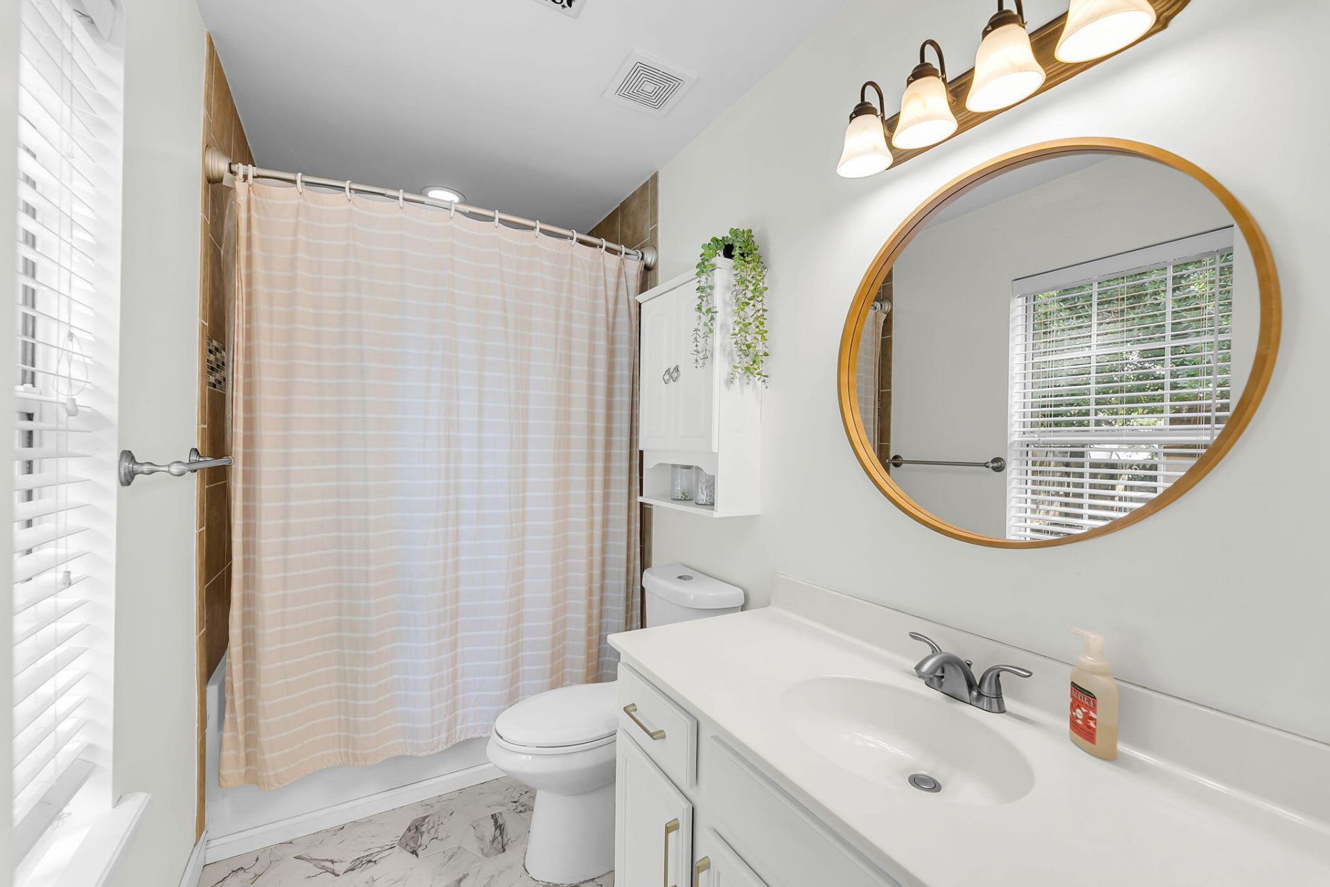 3424 Farmers Market Drive Photo 6