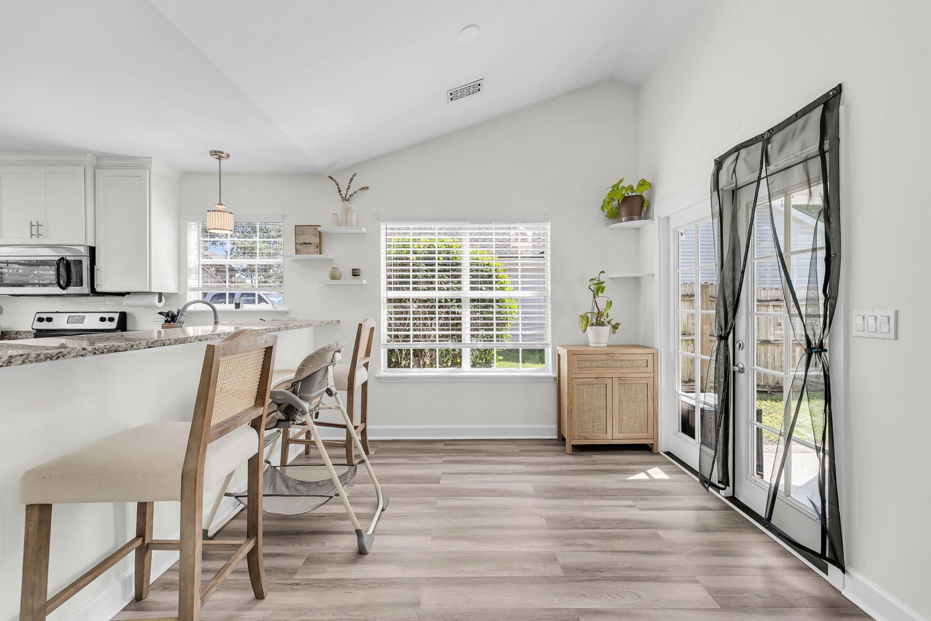 3424 Farmers Market Drive Photo 8