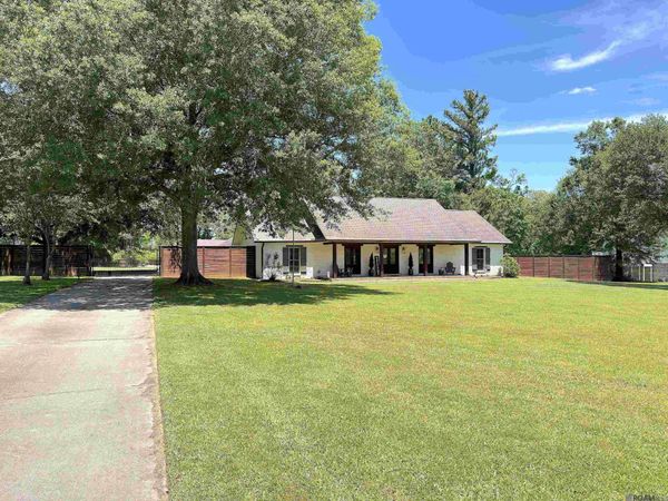 13179 Triple B Rd, Central, LA 70739