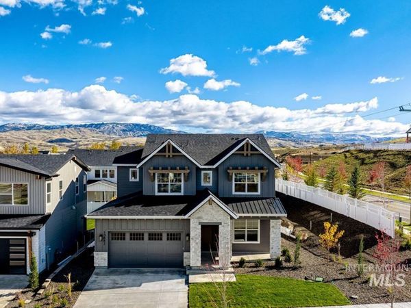 9106 W River Otter Dr, Boise, ID 83614