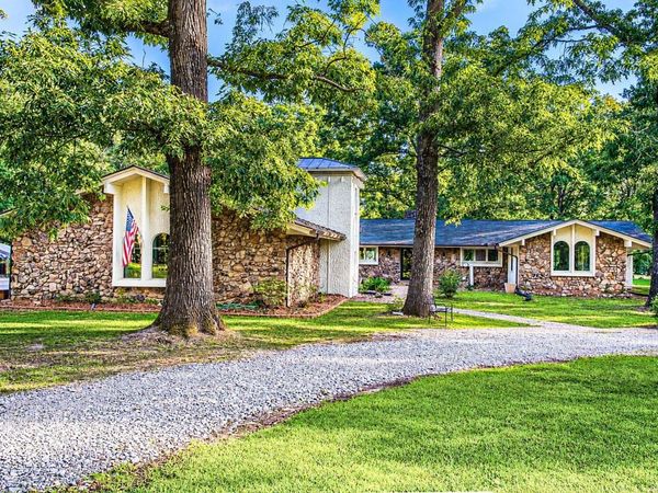 2201 River Road, Redfield, AR 72132