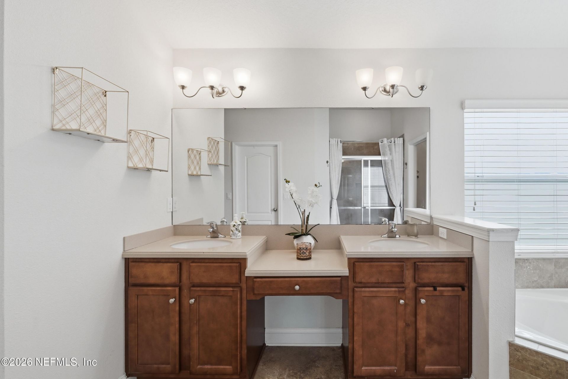 15710 Twin Creek Drive, Jacksonville, FL 32218 Photo
