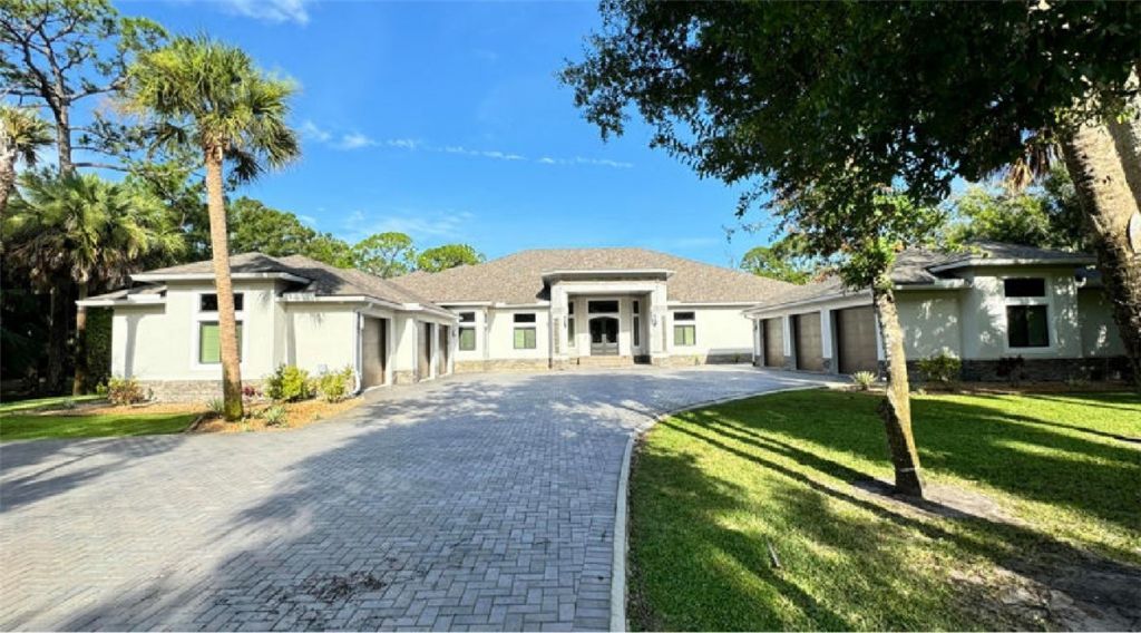 145 24th Avenue, Vero Beach, FL 32962 Photo