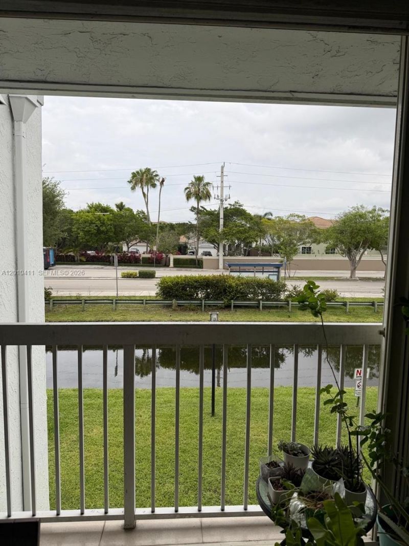 4629 NW 97th Ct, Unit 16, Doral, FL 33178 Photo