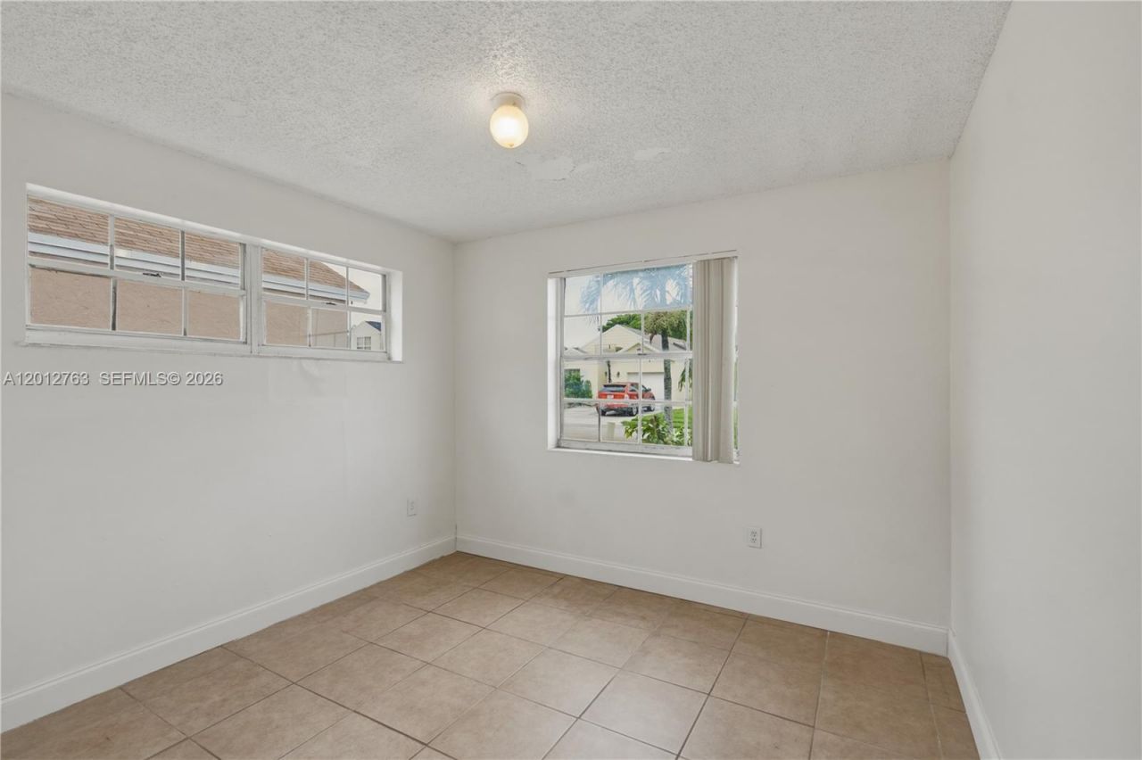 9992 Periwinkle St, Miramar, FL 33025 Photo