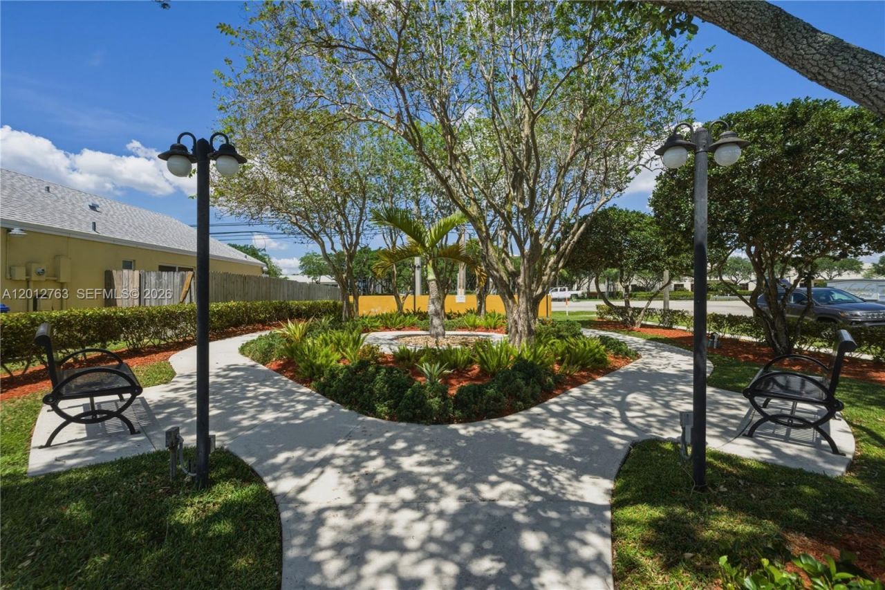 9992 Periwinkle St, Miramar, FL 33025 Photo