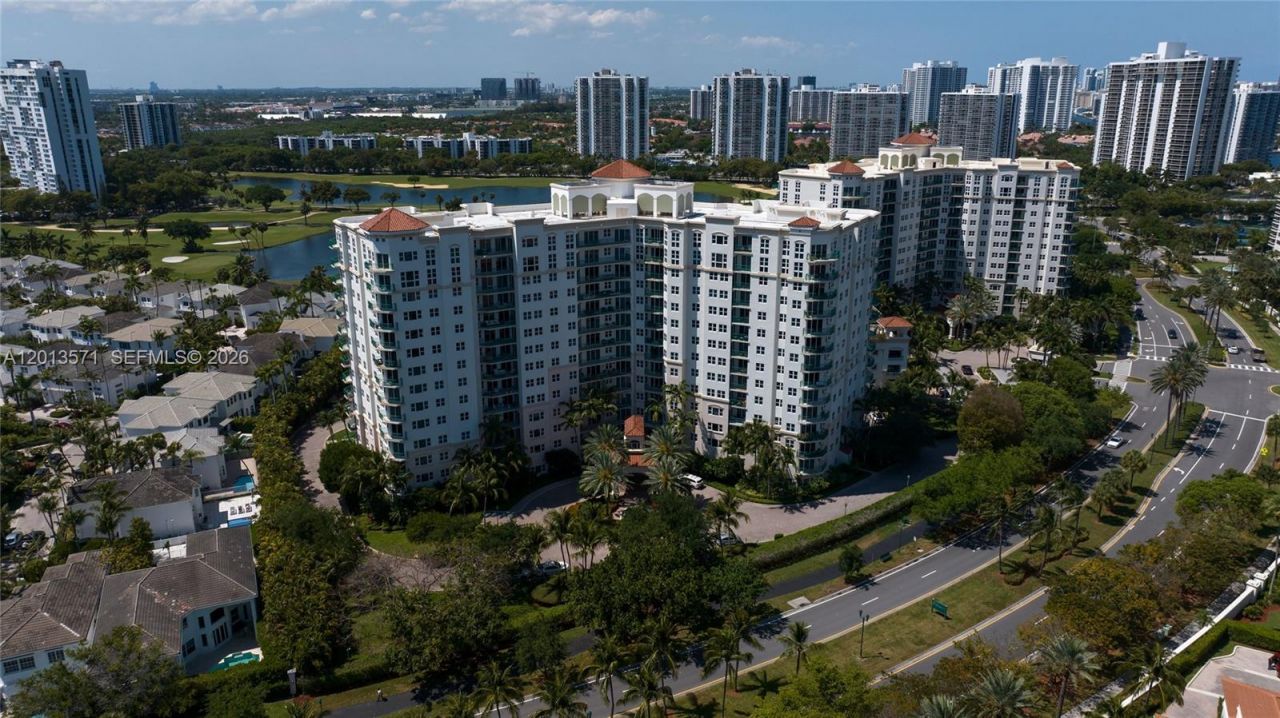 19900 E Country Club Dr, Unit 116, Aventura, FL 33180 Photo