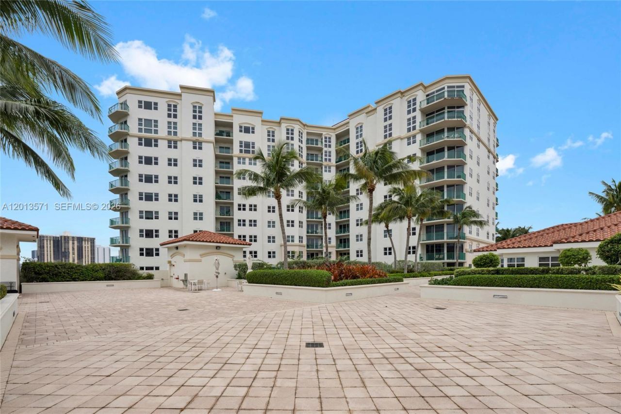 19900 E Country Club Dr, Unit 116, Aventura, FL 33180 Photo