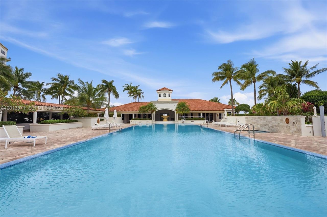 19900 E Country Club Dr, Unit 116, Aventura, FL 33180 Photo