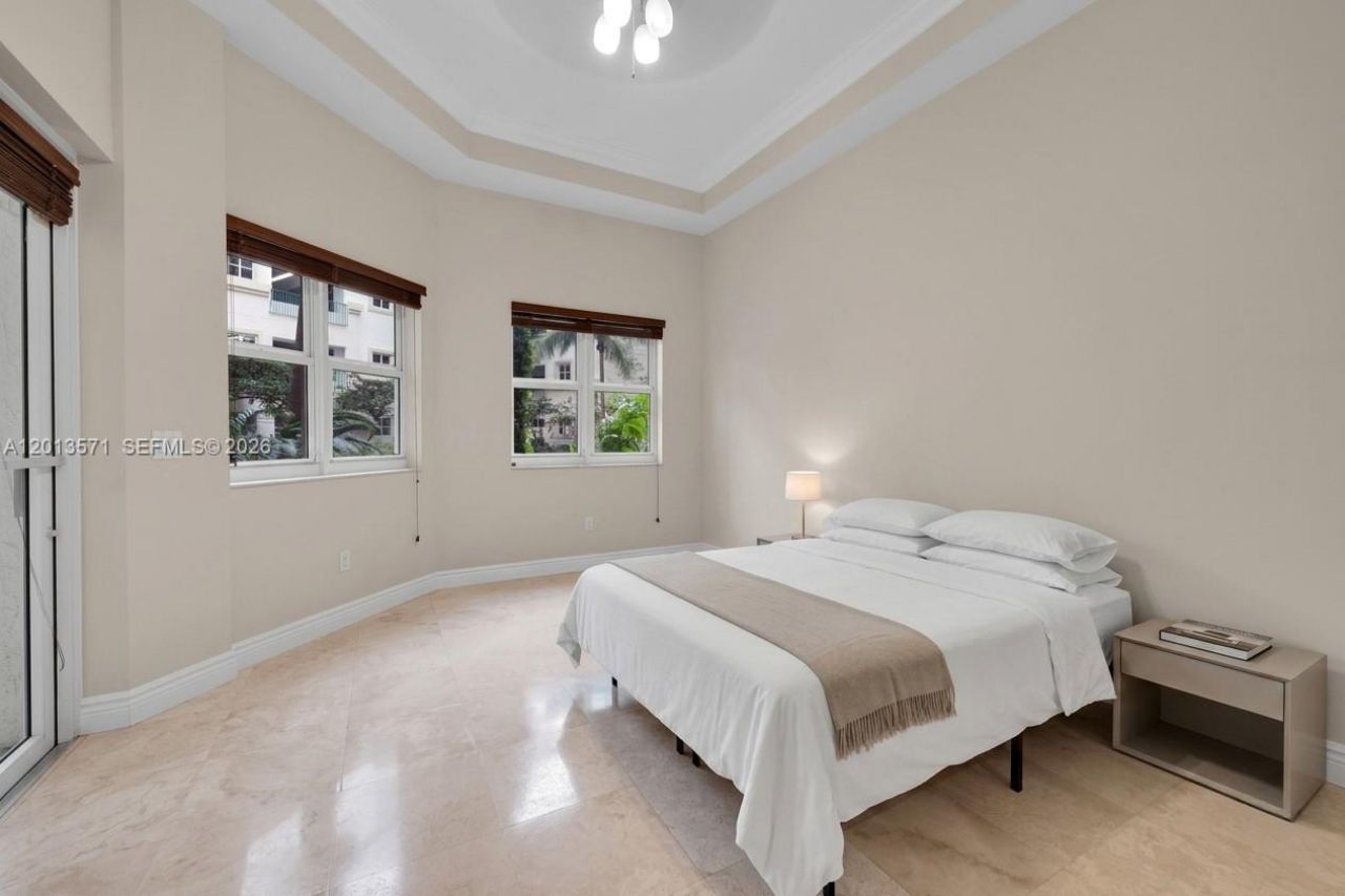 19900 E Country Club Dr, Unit 116, Aventura, FL 33180 Photo