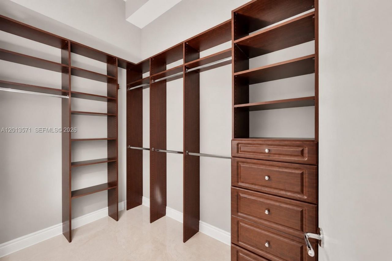 19900 E Country Club Dr, Unit 116, Aventura, FL 33180 Photo