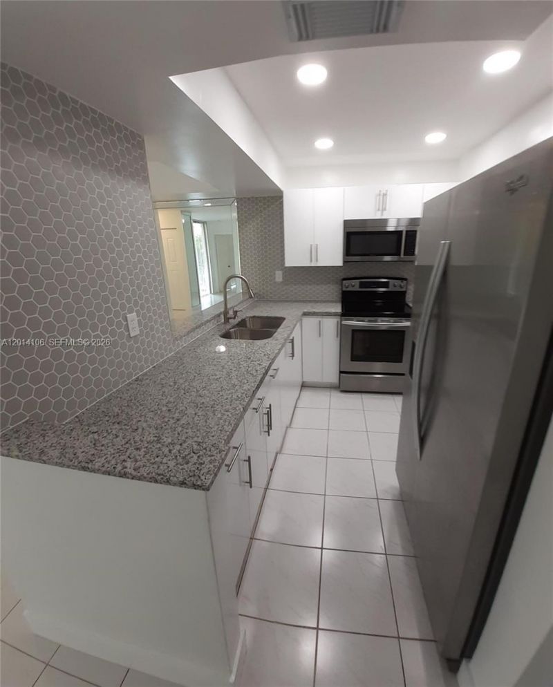 11800 SW 18th St , Unit 314-4, Miami, FL 33175 Photo