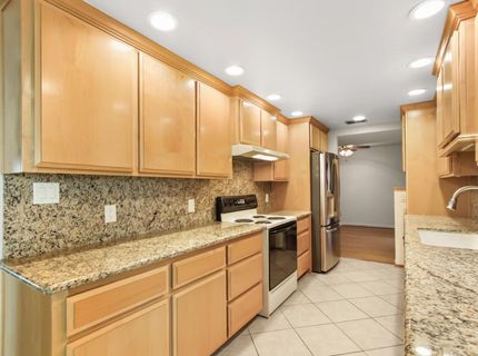 5883 Kahara Ct, Sacramento, CA 95822 Photo