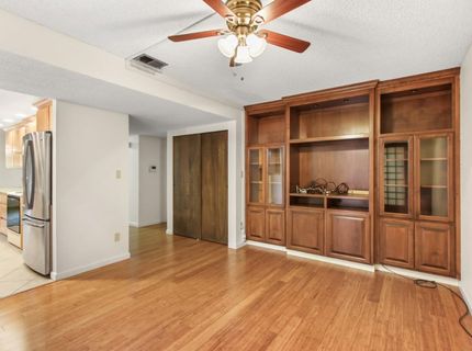 5883 Kahara Ct, Sacramento, CA 95822 Photo