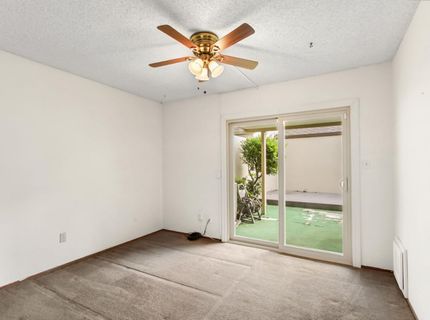 5883 Kahara Ct, Sacramento, CA 95822 Photo