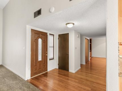 5883 Kahara Ct, Sacramento, CA 95822 Photo