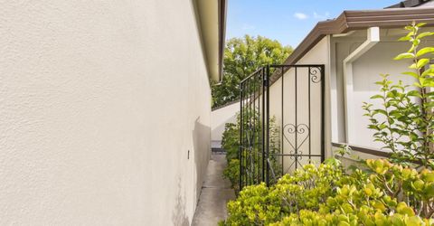 5883 Kahara Ct, Sacramento, CA 95822 Photo