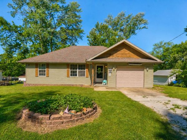 409 N Mcqueary Avenue , Ash Grove, MO 65604