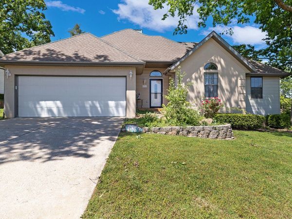 1977 Pointe Royale Drive , Branson, MO 65616