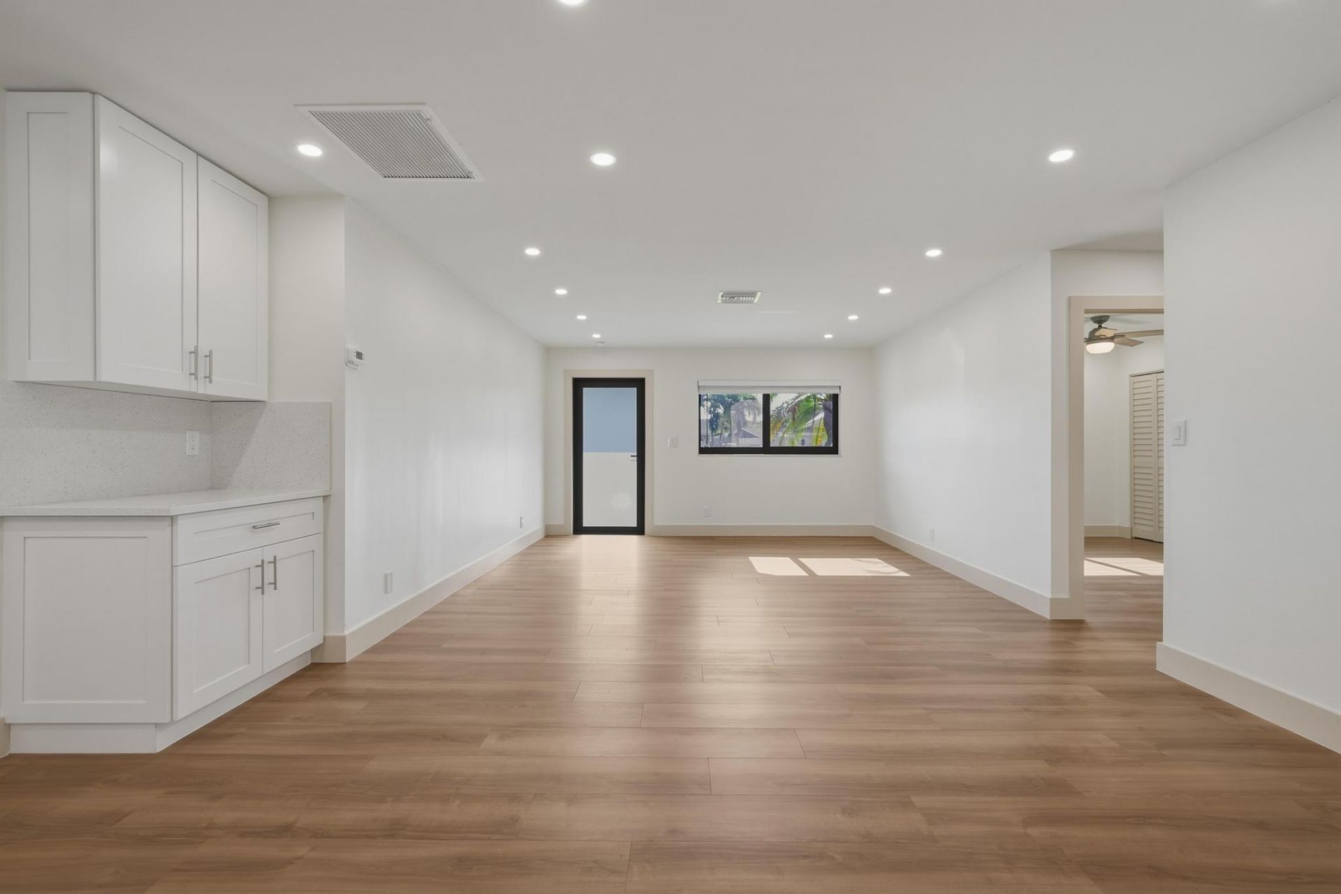 6711 NW 28th Terrace, Fort Lauderdale, FL 33309 Photo
