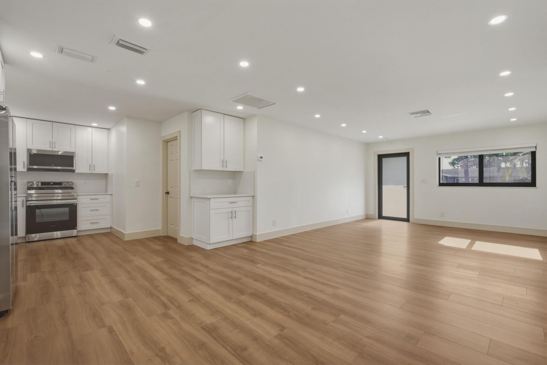 6711 NW 28th Terrace, Fort Lauderdale, FL 33309 Photo