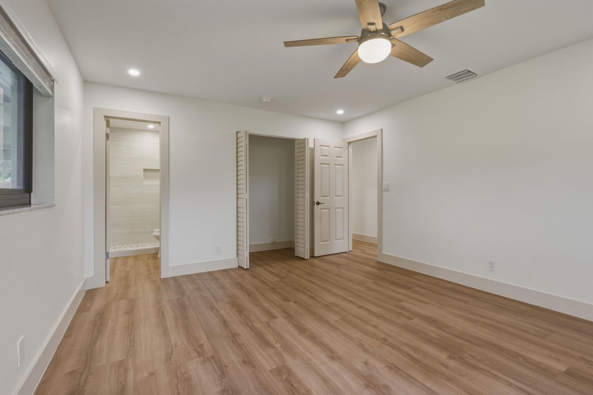 6711 NW 28th Terrace, Fort Lauderdale, FL 33309 Photo