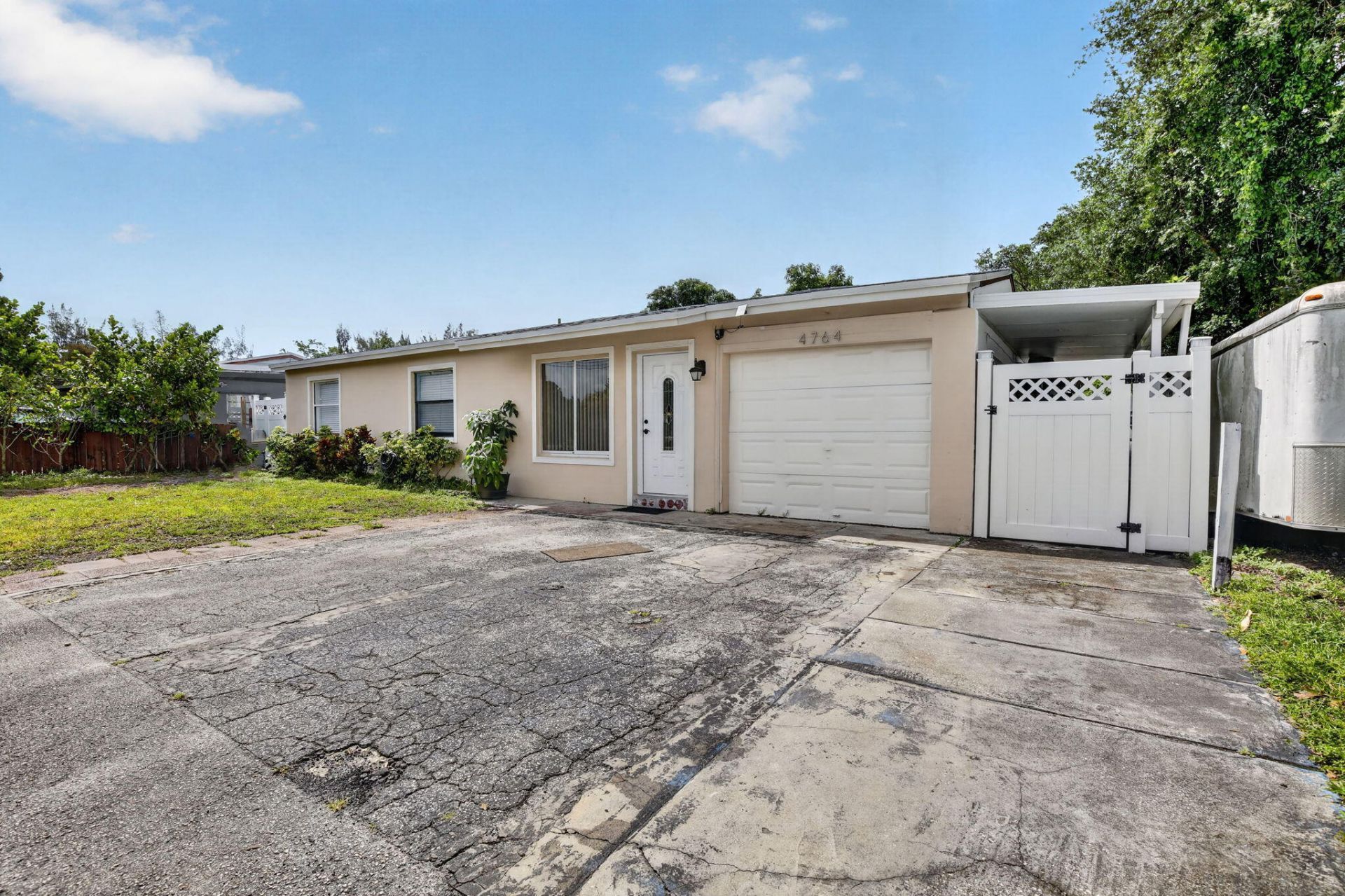 4764 SW 12th Street, Fort Lauderdale, FL 33317 Photo
