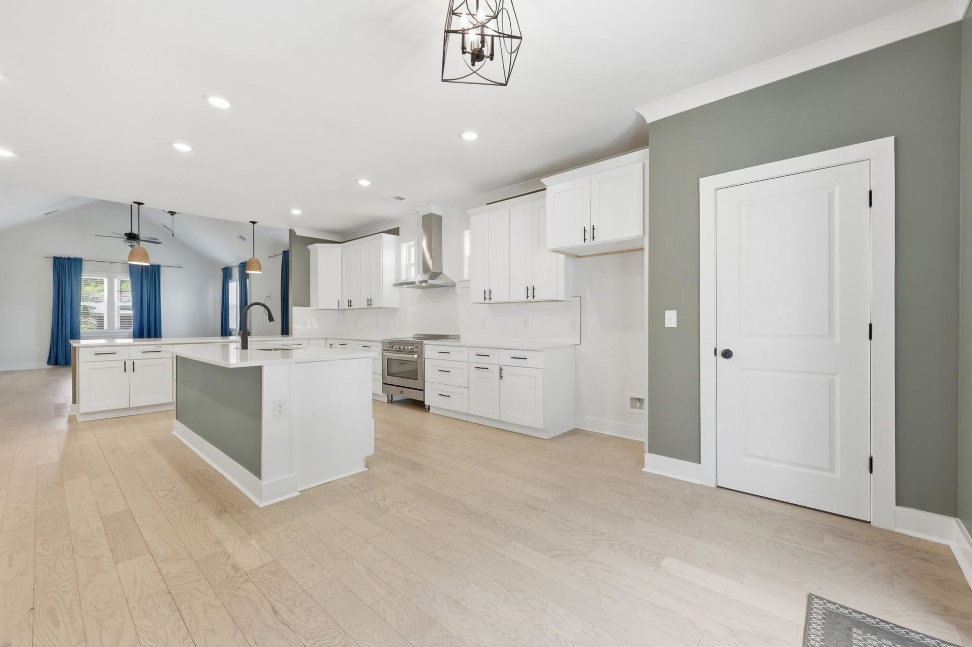 2809 Ships Wheel Dr.  Photo 19