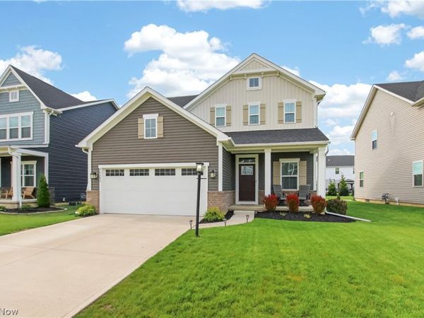 36283 Lands End Drive , North Ridgeville, OH 44039