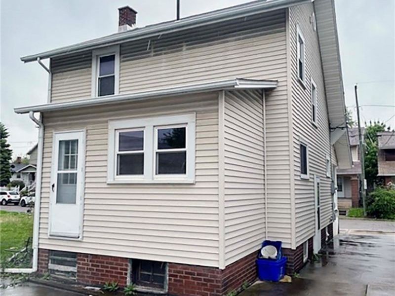 824 Smith Avenue NW, Canton, OH 44708 Photo 4
