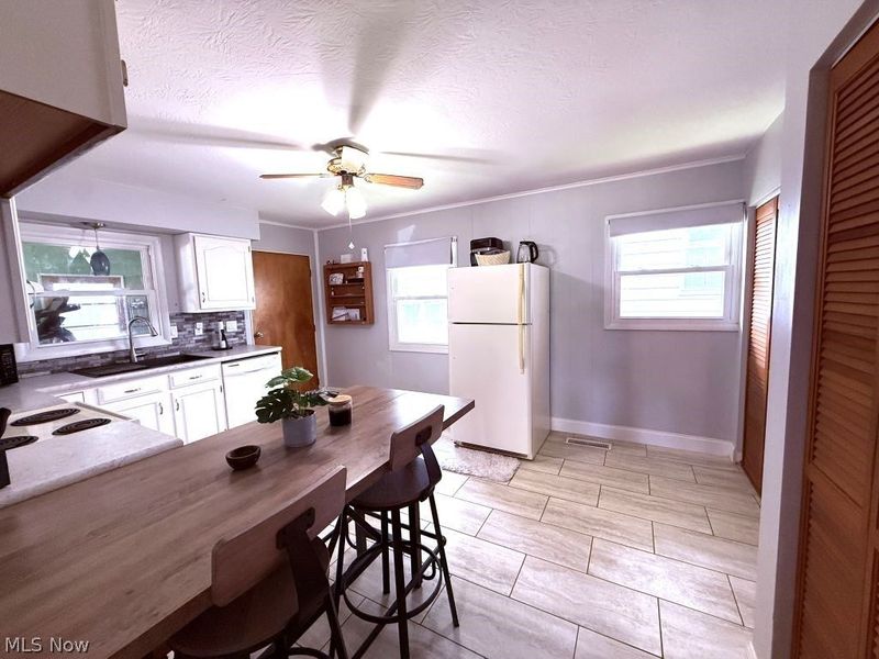 270 E Ralston Avenue , Akron, OH 44301 Photo 4