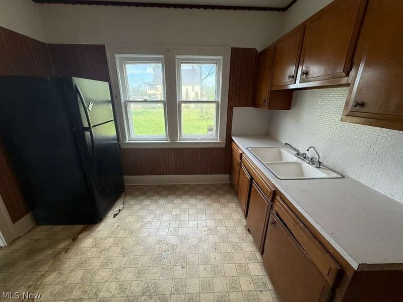 13305 Ferris Avenue, Cleveland, OH 44105 Photo 2