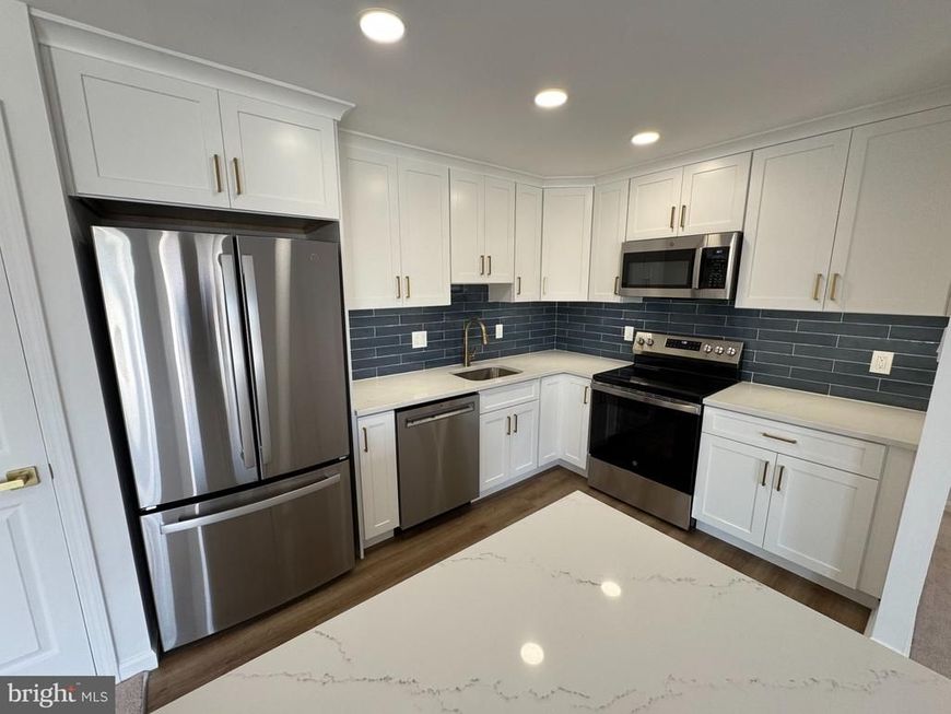 6153 Edsall Road , Unit I, Alexandria, VA 22304 Main Photo