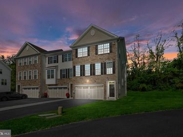 415 CHESTNUT COURT, LANGHORNE, PA 19047