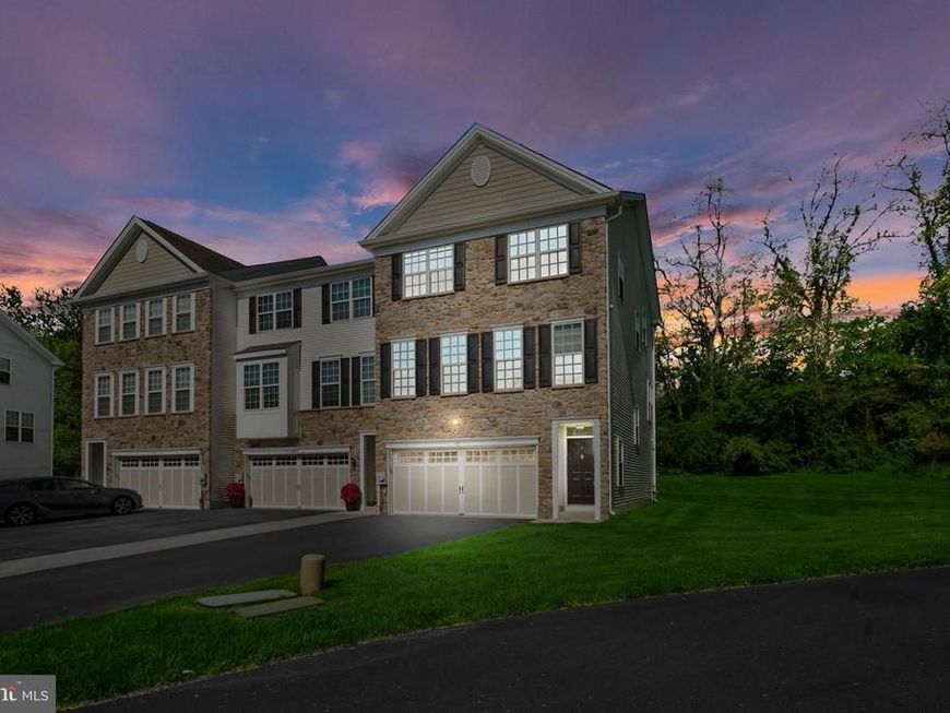415 Chestnut Court, Langhorne, PA 19047 Main Photo
