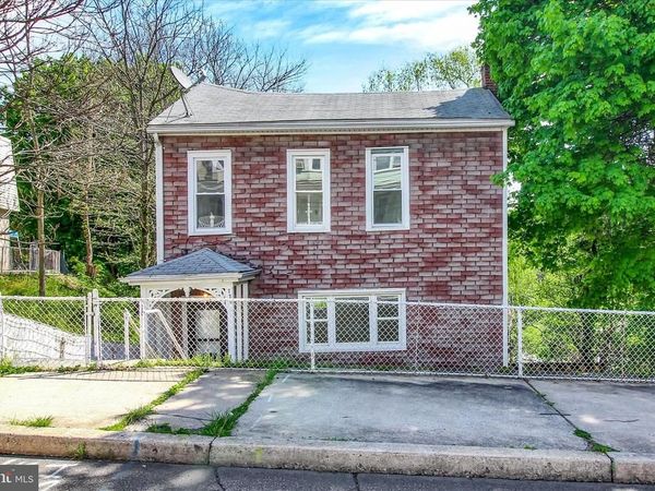 720 N 2ND STREET , POTTSVILLE, PA 17901