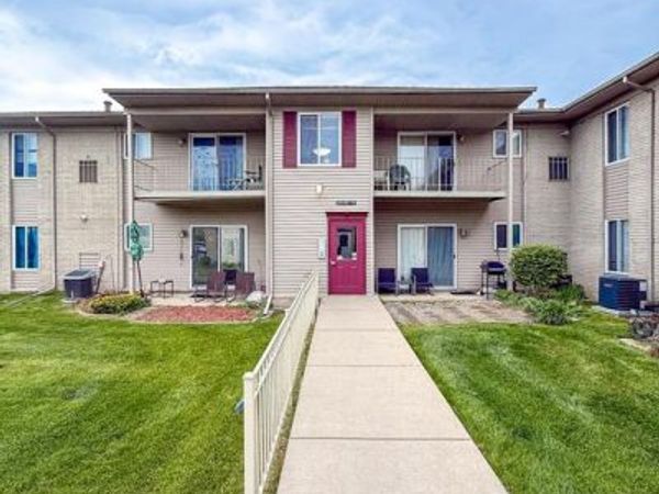 10077 Allen Pointe Drive , Allen Park, MI 48101
