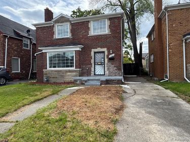 17321 Santa Rosa Drive, Detroit, MI 48221