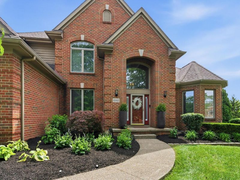 13312 WELLESLEY Drive, Pickerington, OH 43147 Photo 2
